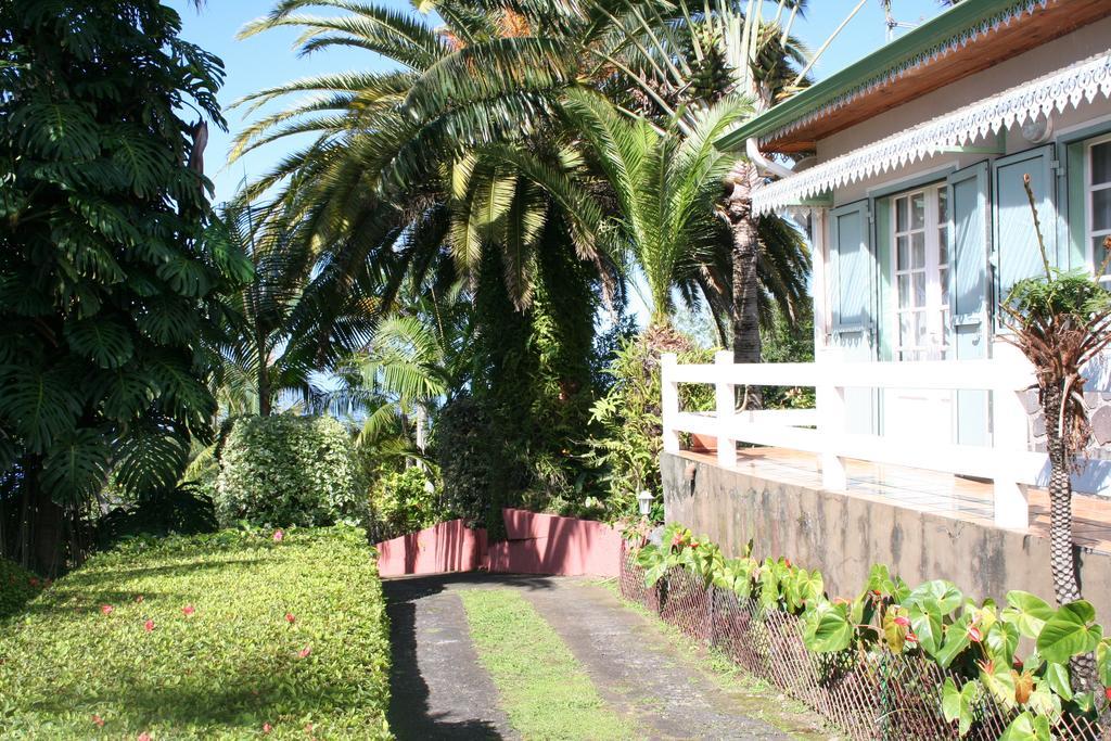 Chez Mamie Bed & Breakfast Les Avirons Bilik gambar